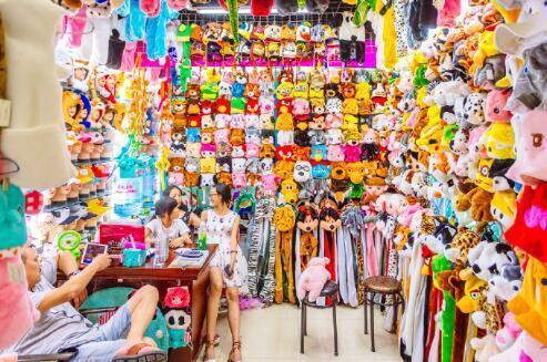 做小生意赚大钱 实拍遍布中国城市的义乌小商品批发市场，探秘日用品销售财富密码